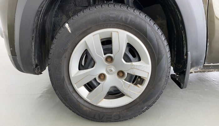 2018 Renault Kwid RXT, Petrol, Manual, 35,983 km, Left Front Wheel