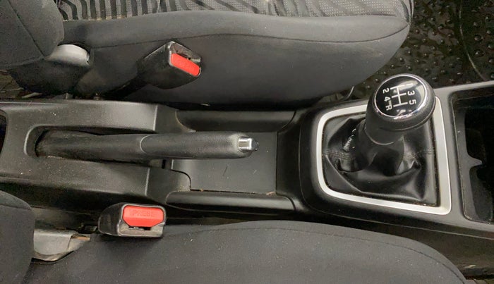 2018 Maruti Swift ZDI, Diesel, Manual, 81,478 km, Gear Lever