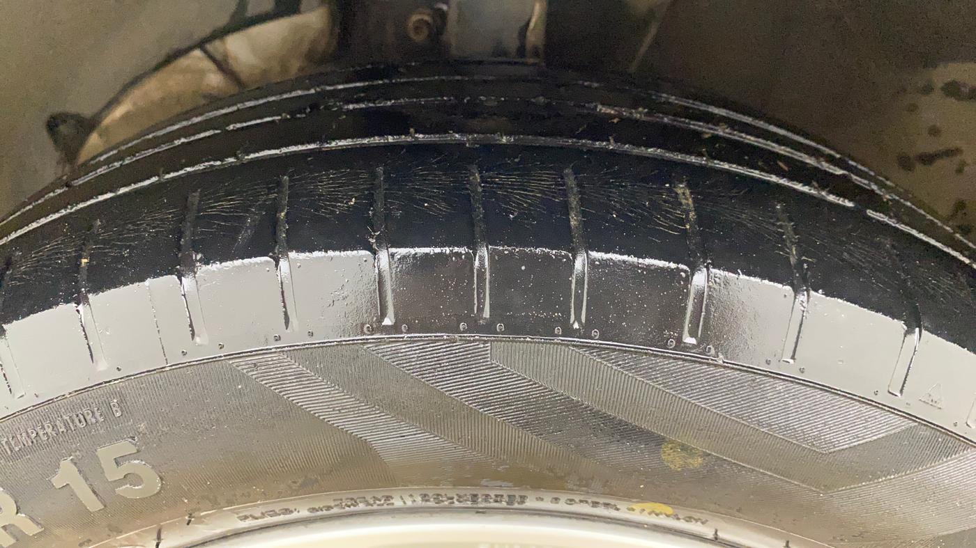 2018 Maruti Swift ZDI, Diesel, Manual, 81,478 km, Left Front Tyre Tread