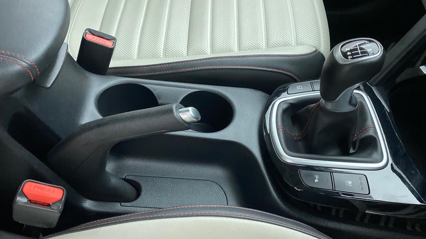 2019 KIA SELTOS GTX+ 1.4 MT, Petrol, Manual, 30,956 km, Gear Lever