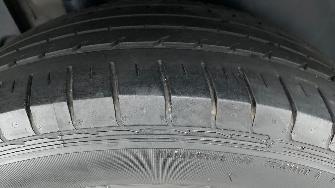 2019 KIA SELTOS GTX+ 1.4 MT, Petrol, Manual, 30,956 km, Right Rear Tyre Tread