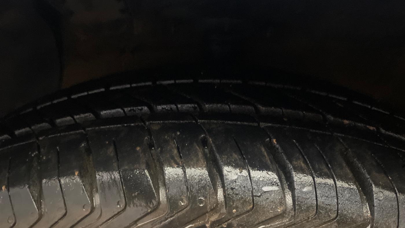 2014 Hyundai Xcent S 1.2, Petrol, Manual, 40,552 km, Left Front Tyre Tread