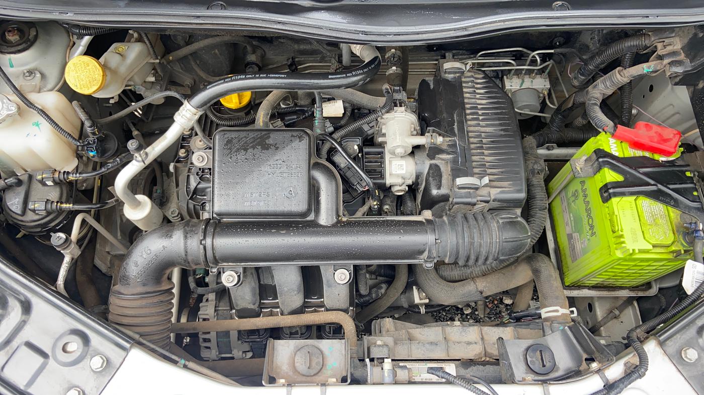 2021 Nissan MAGNITE XV EXECUTIVE, Petrol, Manual, 20,617 km, Engine View