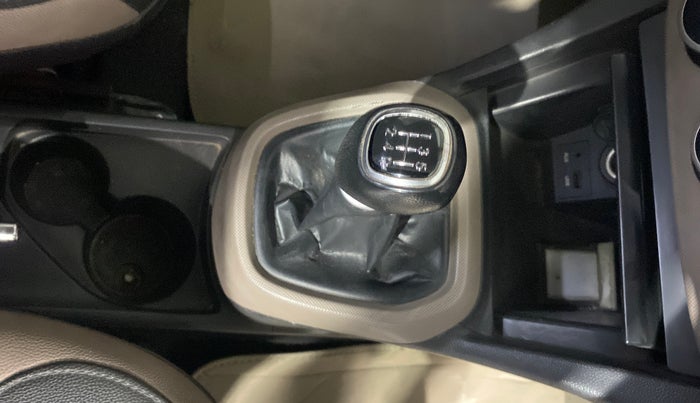 2014 Hyundai Xcent S 1.2, Petrol, Manual, 1,03,564 km, Gear Lever