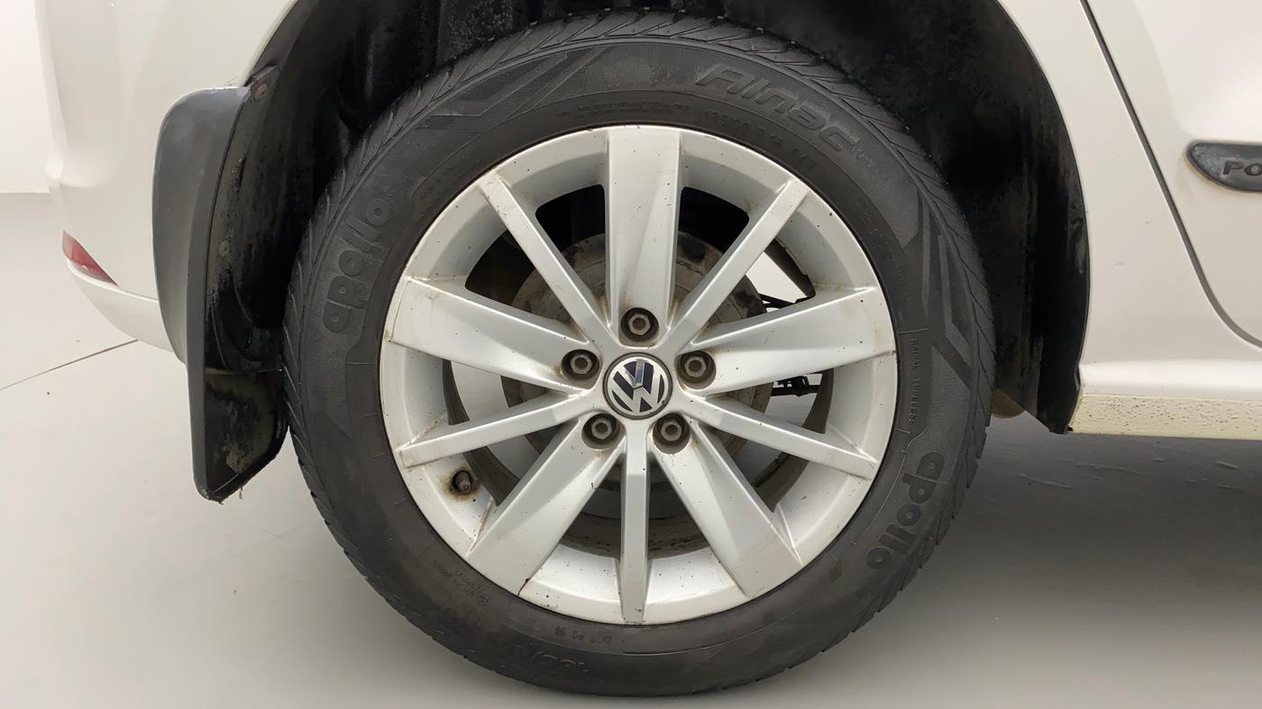 2014 Volkswagen Polo HIGHLINE1.2L, Petrol, Manual, 77,479 km, Right Rear Wheel