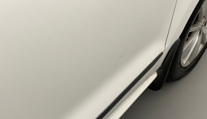 2014 Volkswagen Polo HIGHLINE1.2L, Petrol, Manual, 77,479 km, Driver-side door - Slightly dented