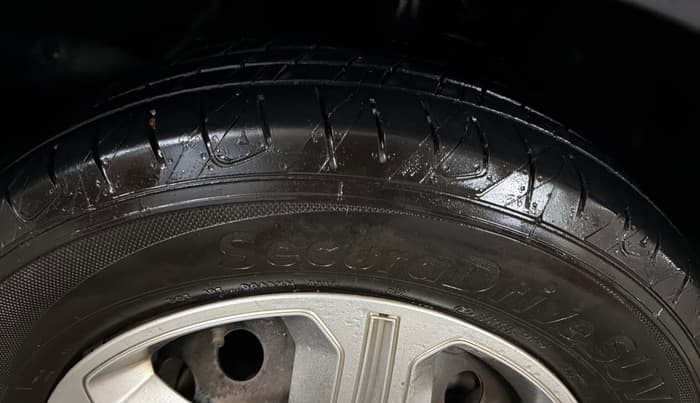 2019 Tata NEXON XM PETROL, Petrol, Manual, 77,635 km, Right Rear Tyre Tread