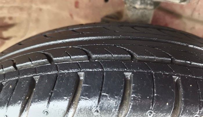 2016 Chevrolet Beat LT PETROL, Petrol, Manual, 11,779 km, Right Front Tyre Tread