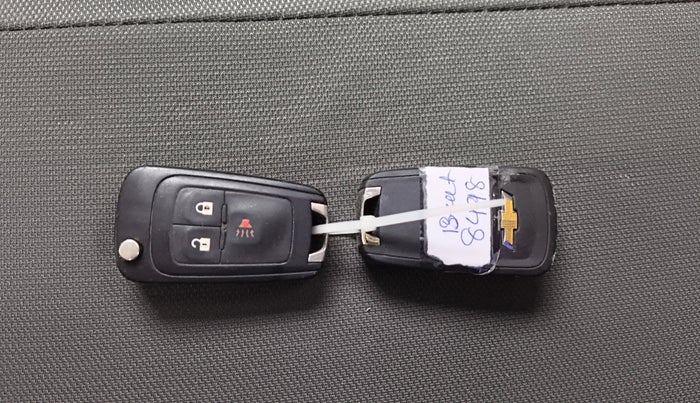 2016 Chevrolet Beat LT PETROL, Petrol, Manual, 11,779 km, Key Close Up