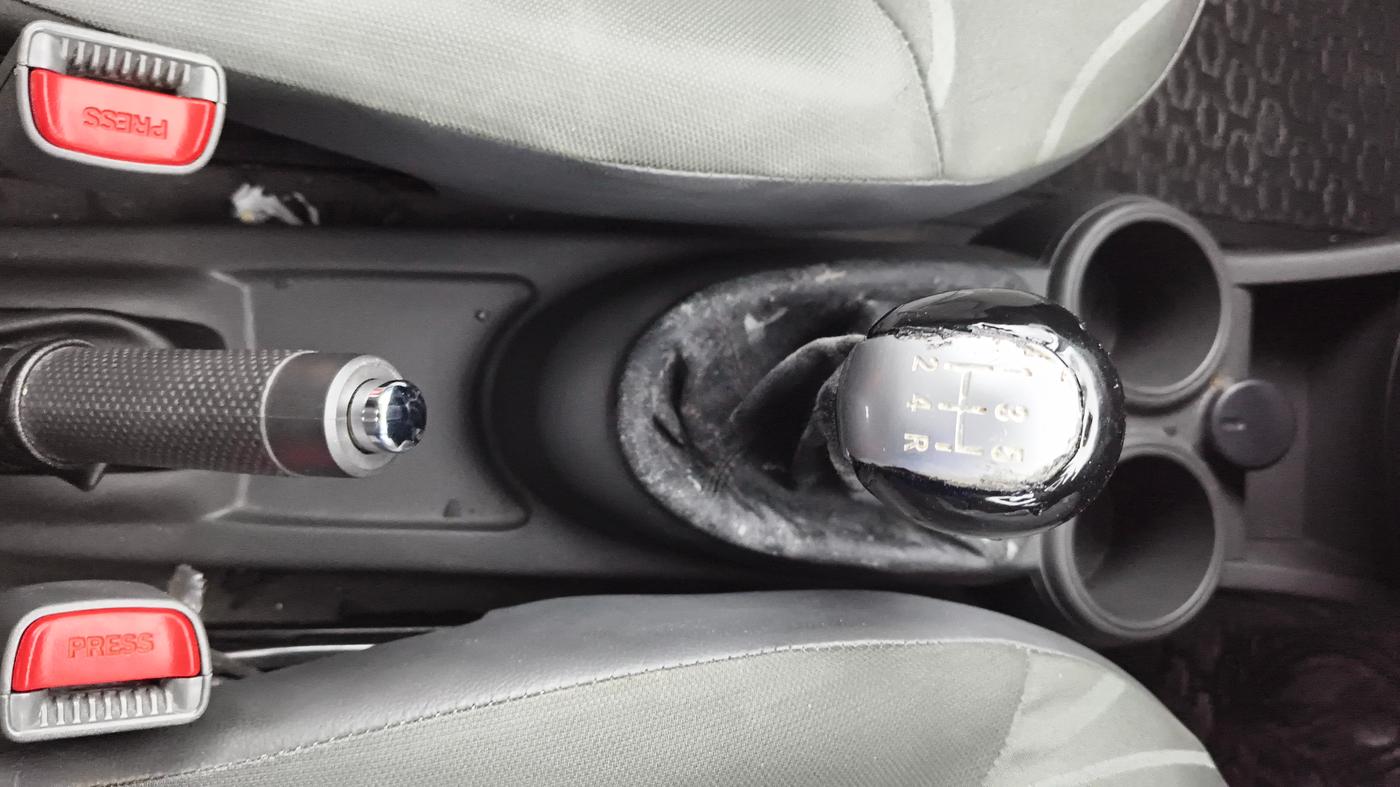 2016 Chevrolet Beat LT PETROL, Petrol, Manual, 11,779 km, Gear Lever