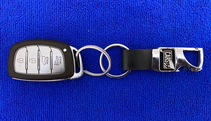 2021 Hyundai NEW I20 ASTA 1.2 MT, Petrol, Manual, 11,432 km, Key Close Up