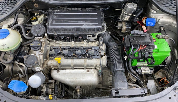 2014 Skoda Rapid AMBITION 1.6 MPI MT, Petrol, Manual, 85,441 km, Engine View