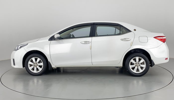 2015 Toyota Corolla Altis G, Petrol, Manual, 38,722 km, Left Side