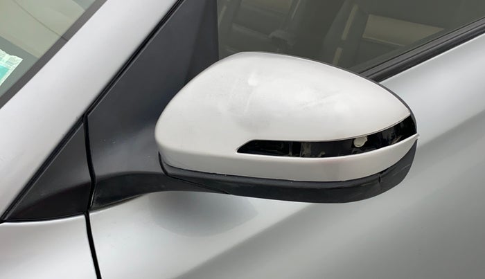2019 Hyundai Elite i20 SPORTZ PLUS 1.2, Petrol, Manual, 19,833 km, Left rear-view mirror - Indicator light not working