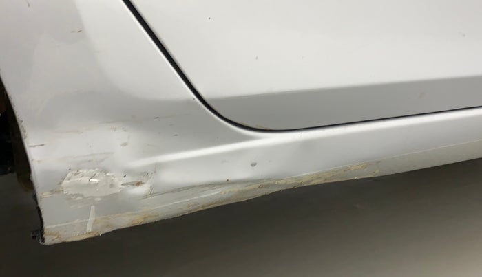 2019 Hyundai Elite i20 SPORTZ PLUS 1.2, Petrol, Manual, 19,833 km, Right running board - Slightly dented