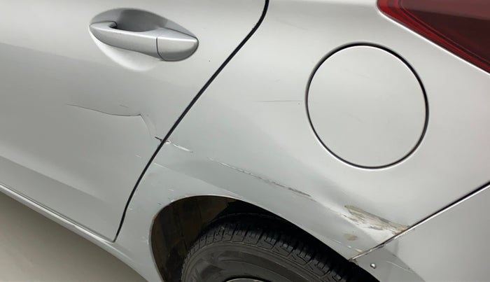 2019 Hyundai Elite i20 SPORTZ PLUS 1.2, Petrol, Manual, 19,833 km, Left quarter panel - Slightly dented