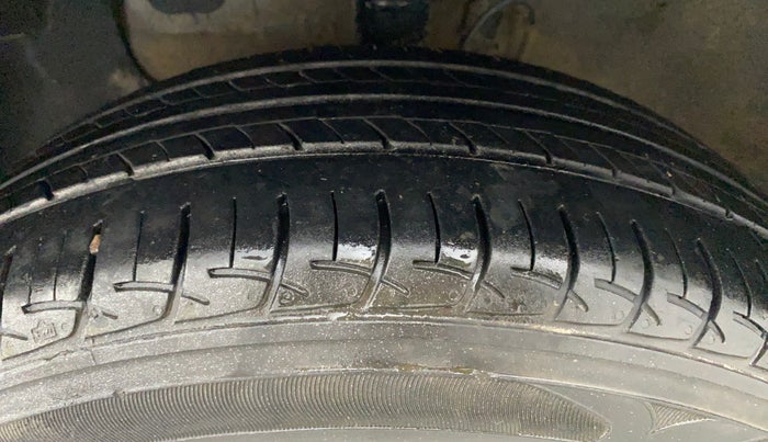 2019 Hyundai Elite i20 SPORTZ PLUS 1.2, Petrol, Manual, 19,833 km, Left Front Tyre Tread