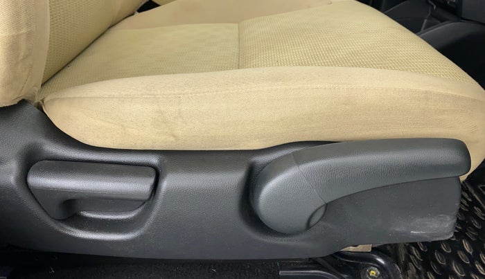 2015 Honda Jazz 1.2 V MT, Petrol, Manual, 29,383 km, Driver Side Adjustment Panel