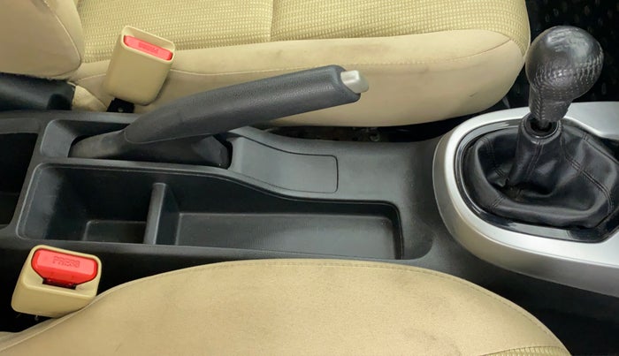 2015 Honda Jazz 1.2 V MT, Petrol, Manual, 29,383 km, Gear Lever
