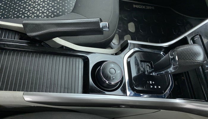 2018 Tata NEXON XZA+ 1.5, Diesel, Automatic, 43,897 km, Gear Lever
