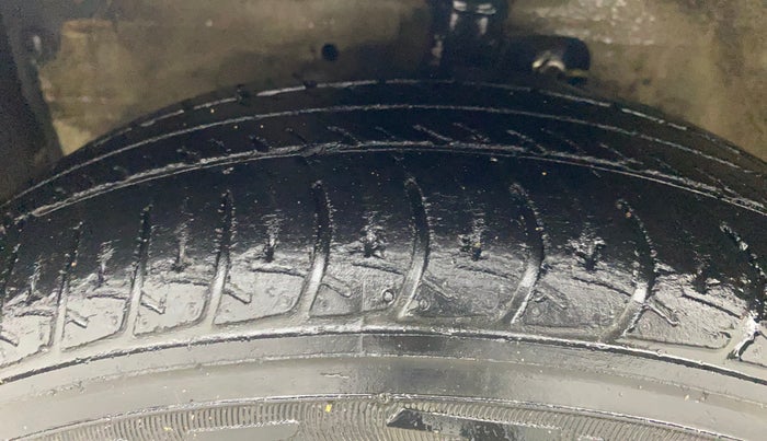 2015 Maruti Celerio VXI AMT, Petrol, Automatic, 54,356 km, Left Front Tyre Tread