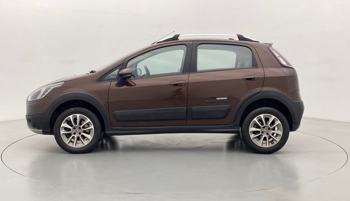 2016 Fiat URBAN CROSS 1.4 T-JET EMOTION, Petrol, Manual, 25,839 km, Left Side