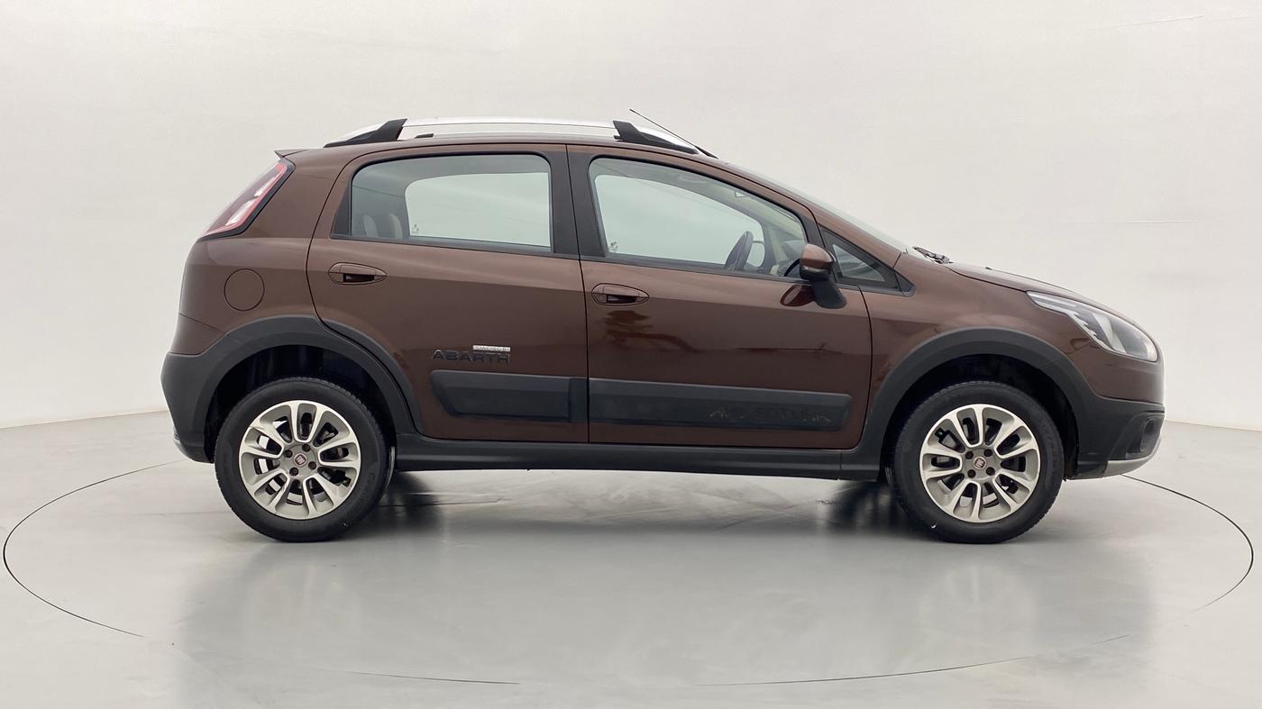 2016 Fiat URBAN CROSS 1.4 T-JET EMOTION, Petrol, Manual, 25,839 km, Right Side View