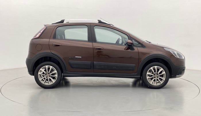 2016 Fiat URBAN CROSS 1.4 T-JET EMOTION, Petrol, Manual, 25,839 km, Right Side View