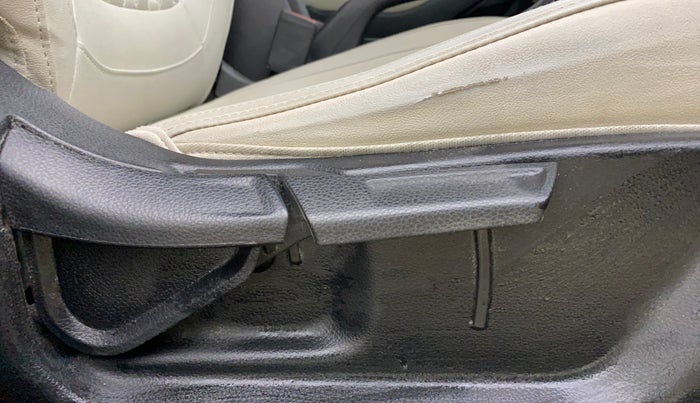 2022 KIA SELTOS HTX 1.5 DIESEL AT, Diesel, Automatic, 61,079 km, Driver Side Adjustment Panel