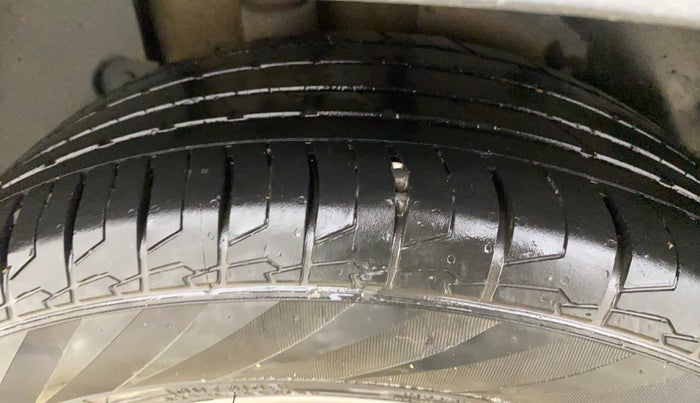 2022 KIA SELTOS HTX 1.5 DIESEL AT, Diesel, Automatic, 61,079 km, Right Rear Tyre Tread