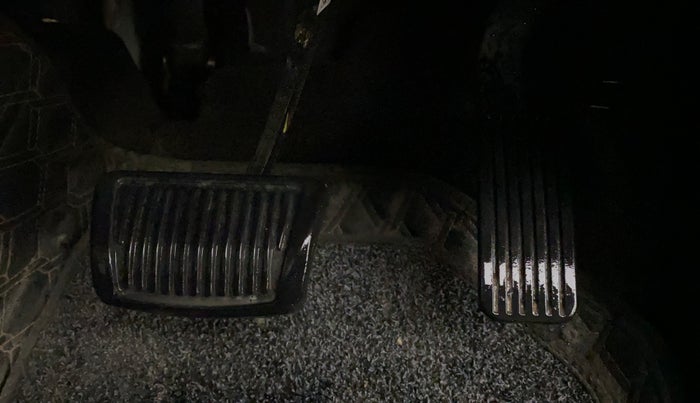 2022 KIA SELTOS HTX 1.5 DIESEL AT, Diesel, Automatic, 61,079 km, Pedals