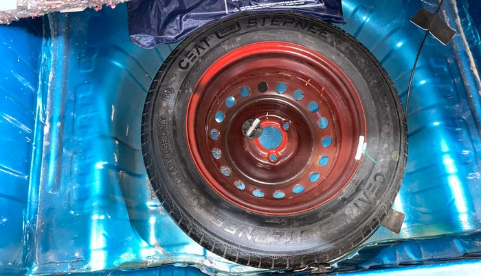 2021 Renault Kwid RXT 1.0 (O), Petrol, Manual, 23,674 km, Spare Tyre