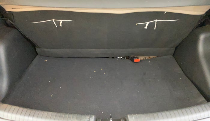 2014 Hyundai Grand i10 SPORTZ 1.2 KAPPA VTVT, Petrol, Manual, 49,805 km, Boot Inside