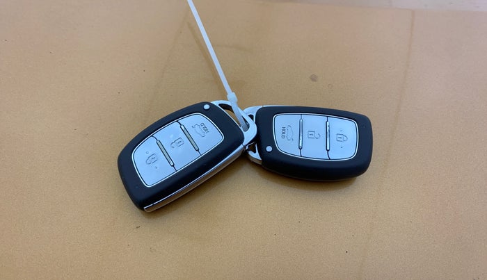 2014 Hyundai Grand i10 SPORTZ 1.2 KAPPA VTVT, Petrol, Manual, 49,805 km, Key Close Up