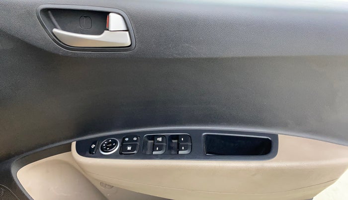 2014 Hyundai Grand i10 SPORTZ 1.2 KAPPA VTVT, Petrol, Manual, 49,805 km, Driver Side Door Panels Control