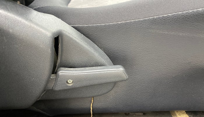 2018 Maruti Alto 800 LXI O, Petrol, Manual, 37,500 km, Driver Side Adjustment Panel