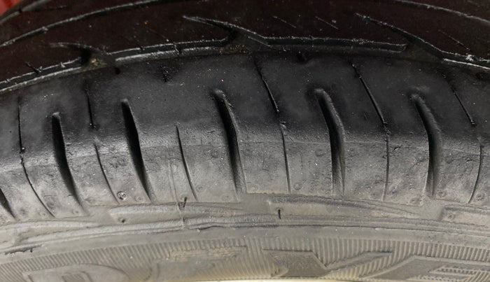 2018 Maruti Alto 800 LXI O, Petrol, Manual, 37,500 km, Left Rear Tyre Tread