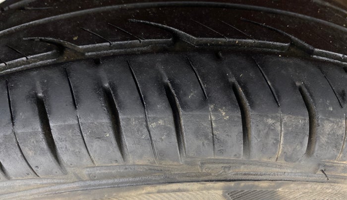 2018 Maruti Alto 800 LXI O, Petrol, Manual, 37,500 km, Right Rear Tyre Tread