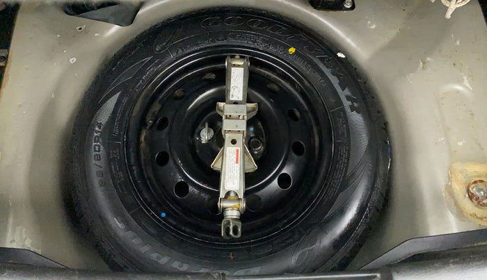 2016 Maruti Swift VDI (O), Diesel, Manual, 56,516 km, Spare Tyre