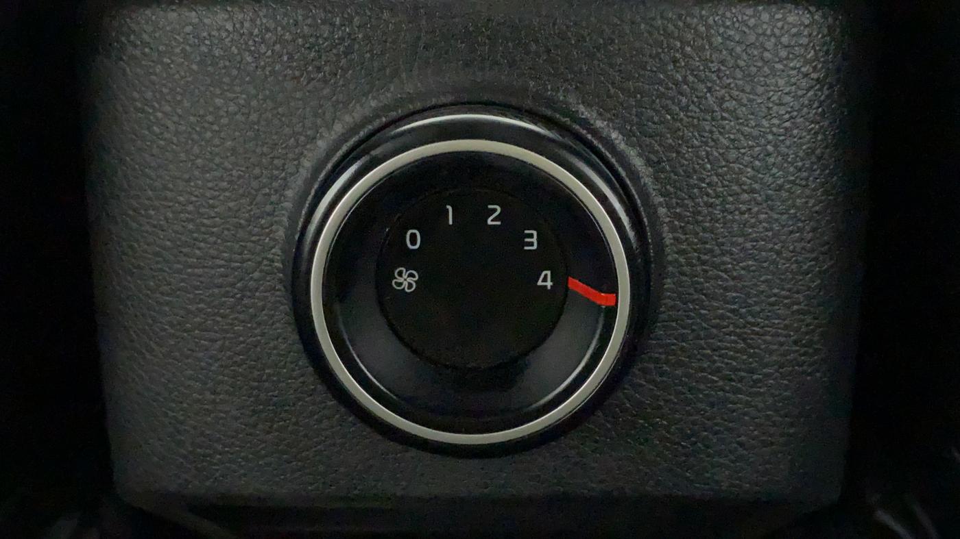 2022 KIA CARENS PRESTIGE 1.4 PETROL 7 STR, Petrol, Manual, 8,436 km, Rear AC Temperature Control