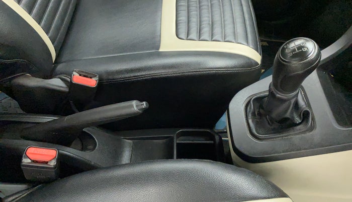 2019 Maruti New Wagon-R LXI CNG 1.0 L, CNG, Manual, 53,085 km, Gear Lever