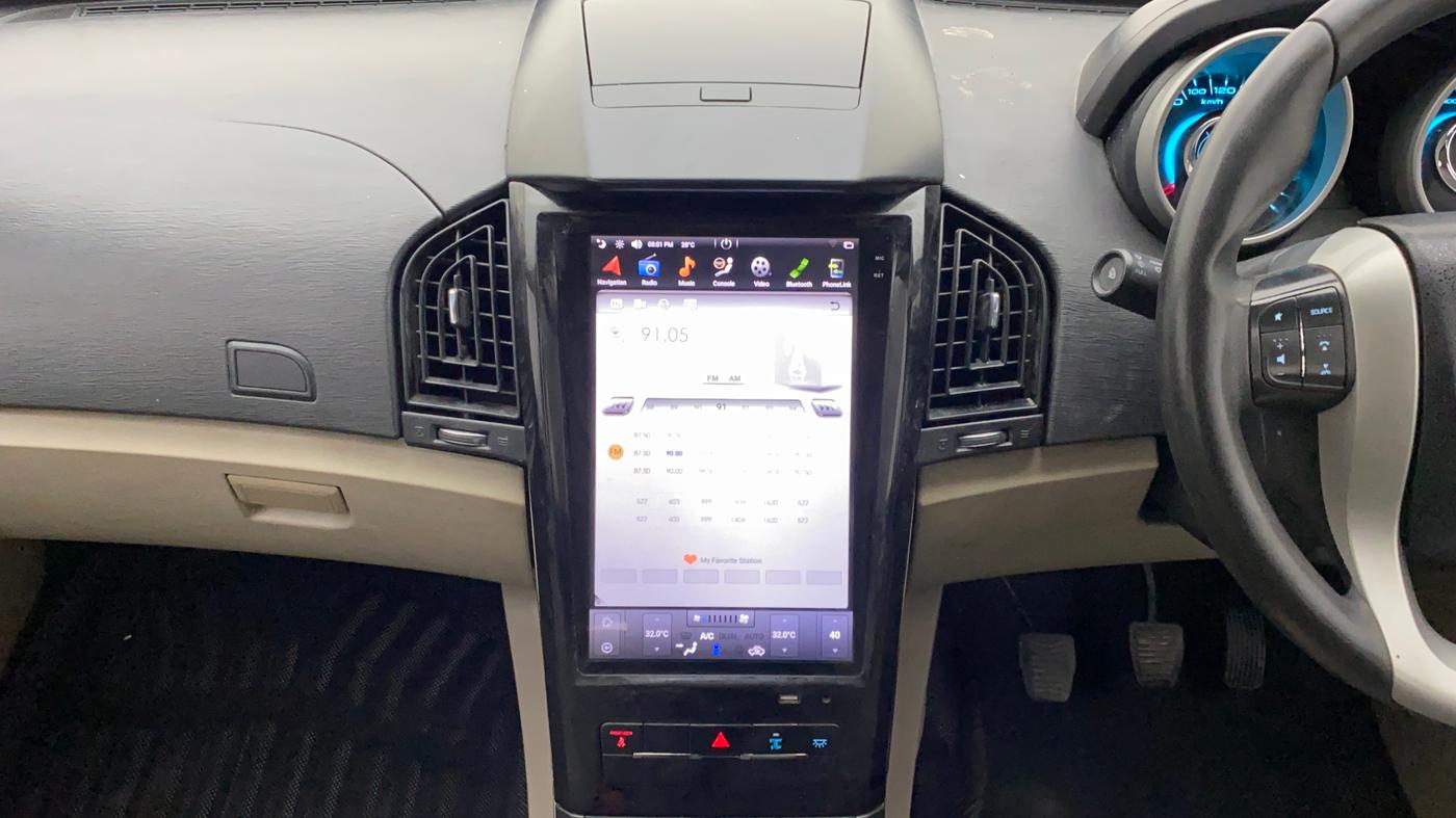 2016 Mahindra XUV500 W6, Diesel, Manual, 70,027 km, Air Conditioner