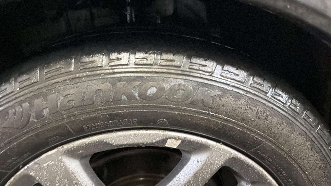 2018 Ford FREESTYLE TITANIUM 1.5 DIESEL, Diesel, Manual, 1,10,017 km, Left Front Tyre Tread