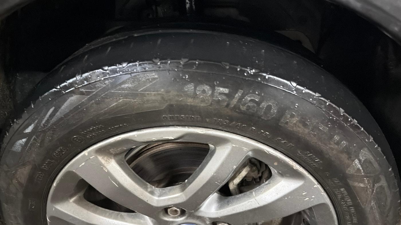 2018 Ford FREESTYLE TITANIUM 1.5 DIESEL, Diesel, Manual, 1,10,017 km, Right Front Tyre Tread