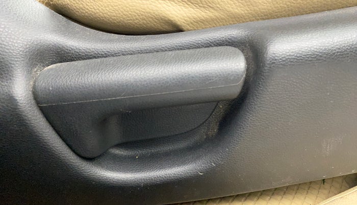 2014 Honda City 1.5L I-VTEC VX CVT, Petrol, Automatic, 59,486 km, Driver Side Adjustment Panel