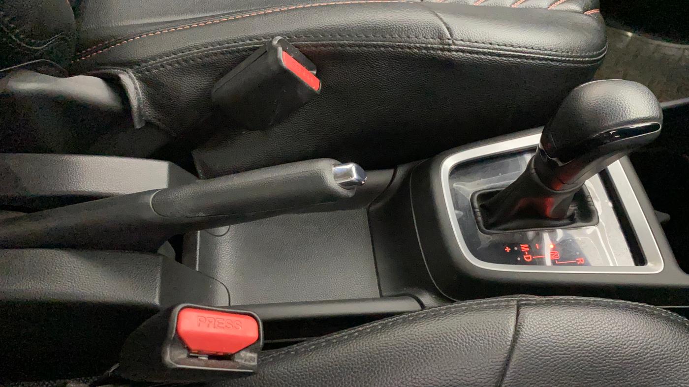 2018 Maruti Swift VXI AMT, Petrol, Automatic, 25,687 km, Gear Lever