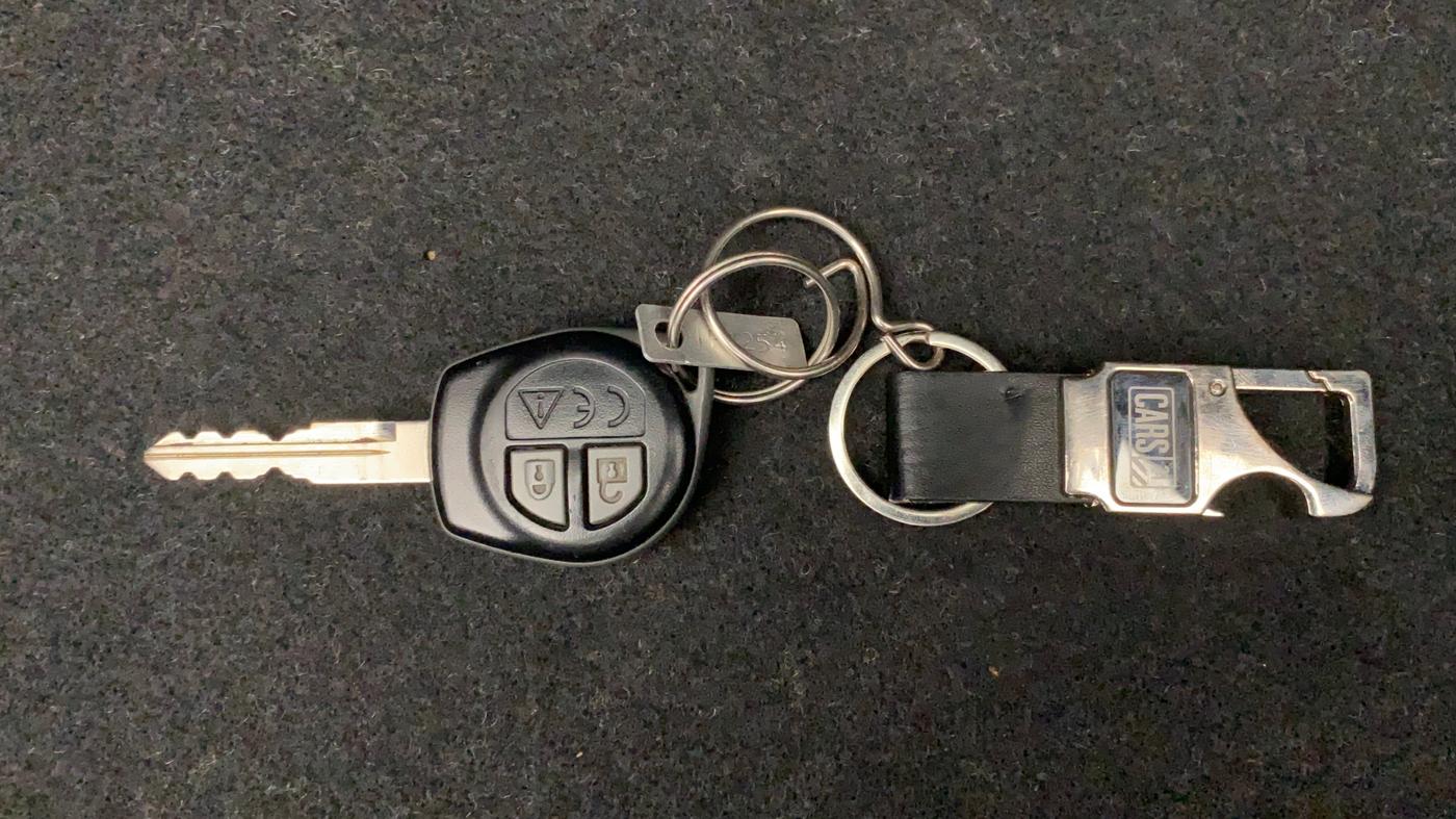 2018 Maruti Swift VXI AMT, Petrol, Automatic, 25,687 km, Key Close Up