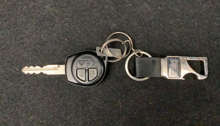 2018 Maruti Swift VXI AMT, Petrol, Automatic, 25,687 km, Key Close Up