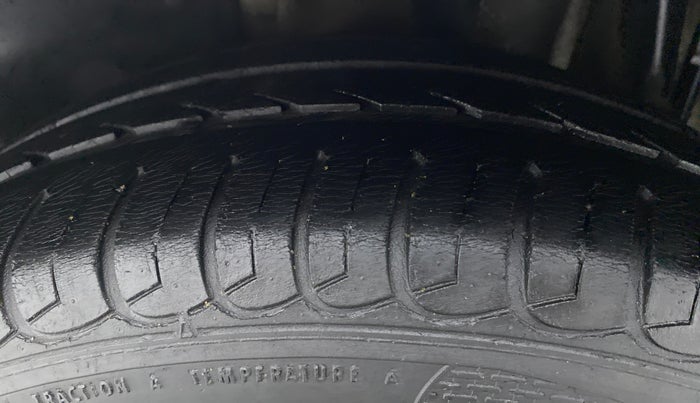 2017 Tata Tiago XT PETROL, CNG, Manual, 47,298 km, Left Rear Tyre Tread