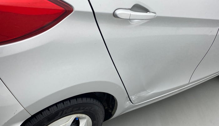 2017 Tata Tiago XT PETROL, CNG, Manual, 47,298 km, Right quarter panel - Slightly dented
